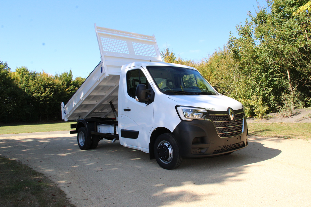 2019 BTP Benne Kerock Renault Master L2 (1).JPG